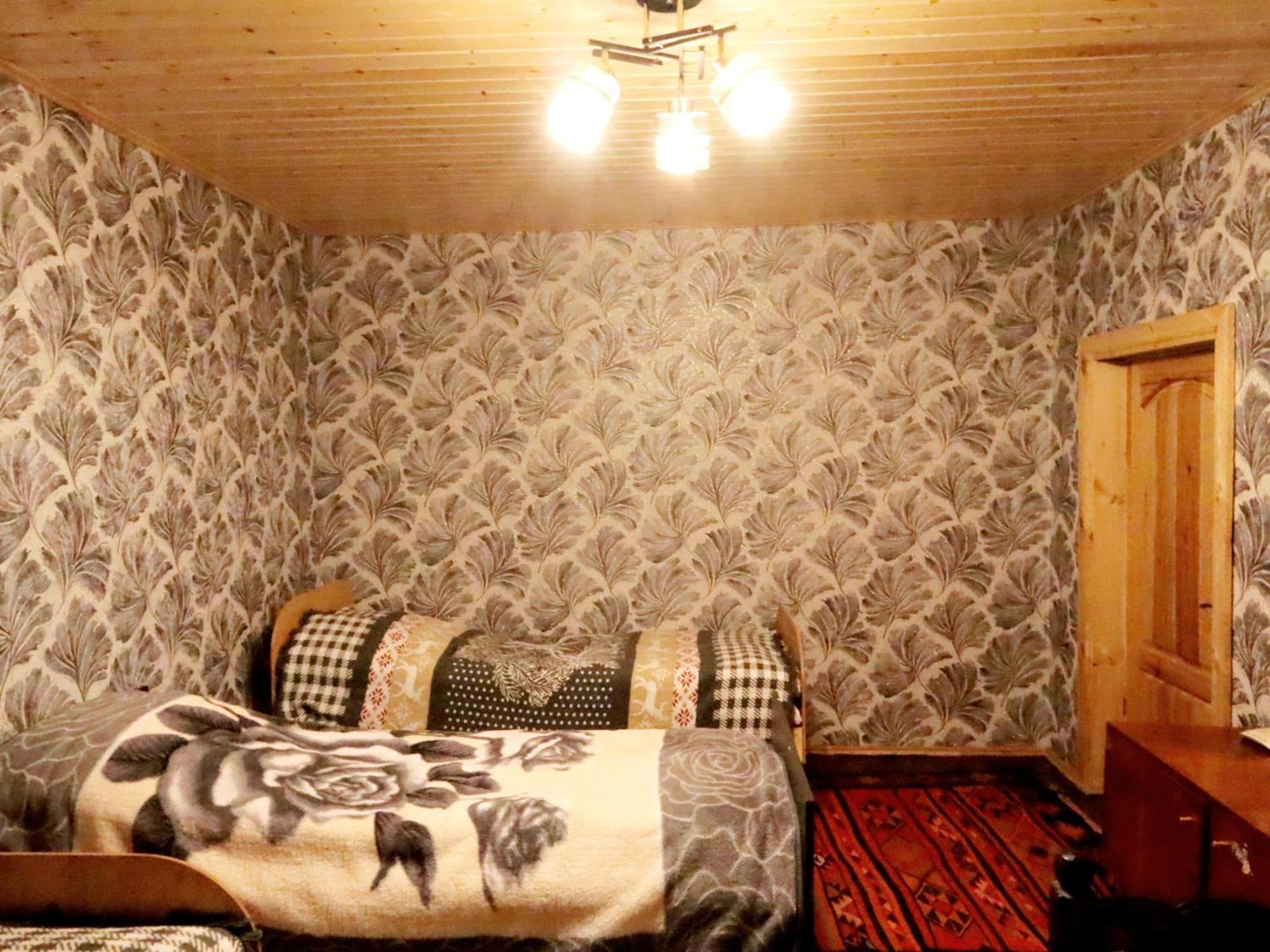 Xinaliq Khinalig Izzet'S Riverside Home Stay Exterior photo